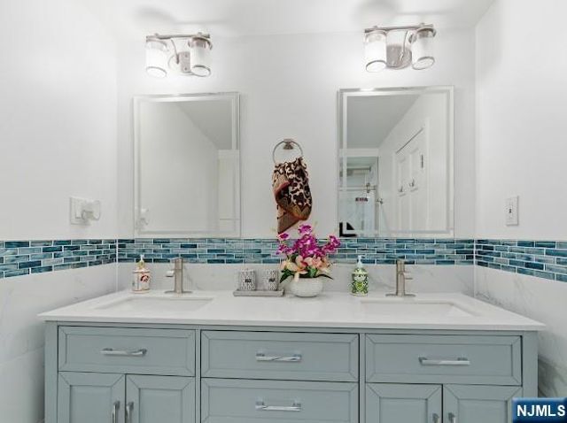 166 Summit Cross, Rutherford, NJ 07070