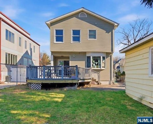 166 Summit Cross, Rutherford, NJ 07070