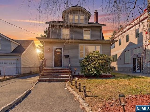 166 Summit Cross, Rutherford, NJ 07070