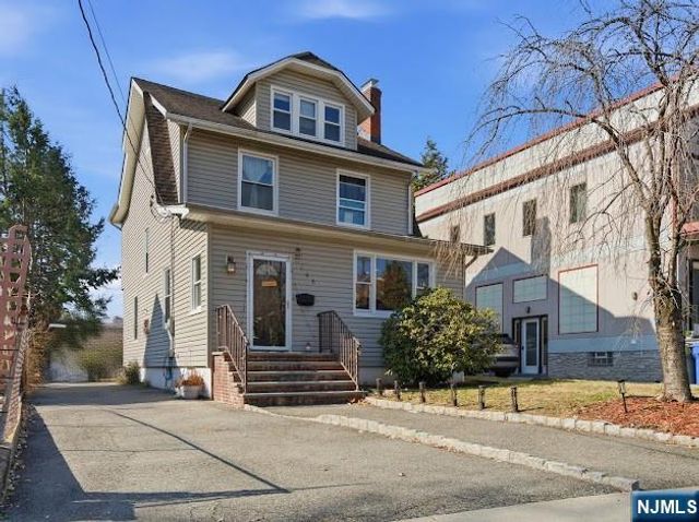 166 Summit Cross, Rutherford, NJ 07070