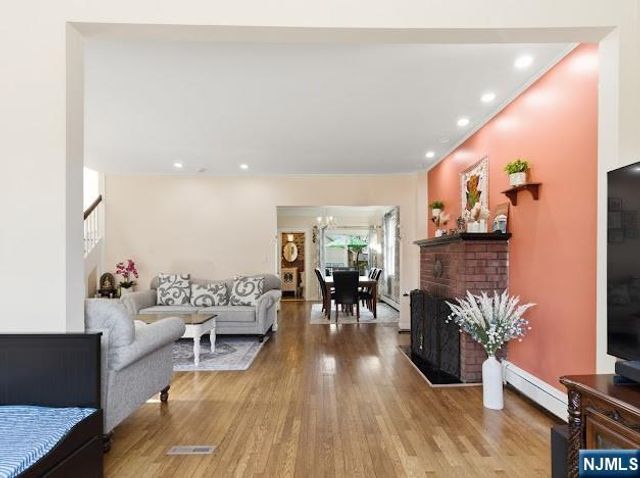 166 Summit Cross, Rutherford, NJ 07070