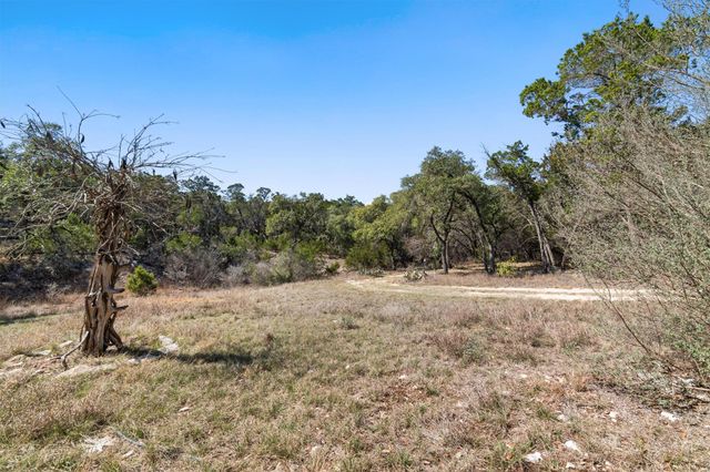 411 Circle DR, Wimberley, TX 78676