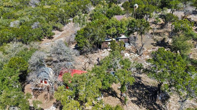 411 Circle DR, Wimberley, TX 78676