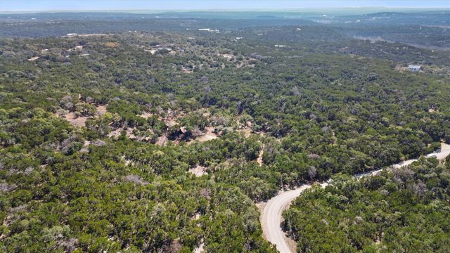 411 Circle DR, Wimberley, TX 78676
