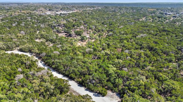411 Circle DR, Wimberley, TX 78676