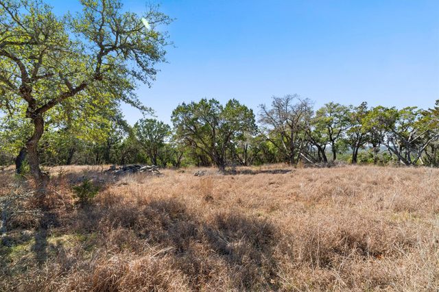 411 Circle DR, Wimberley, TX 78676