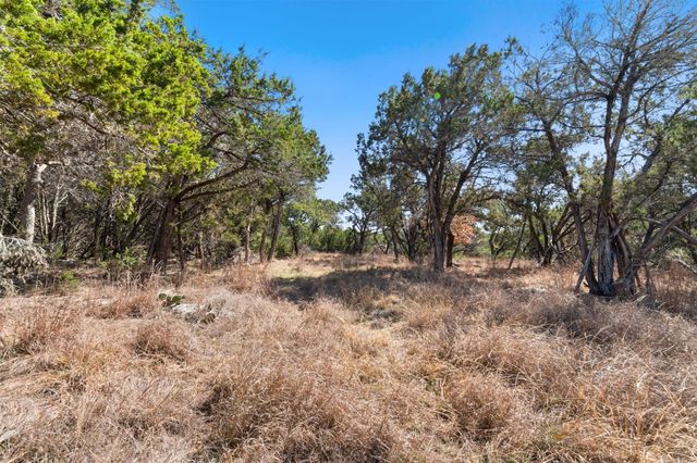 411 Circle DR, Wimberley, TX 78676