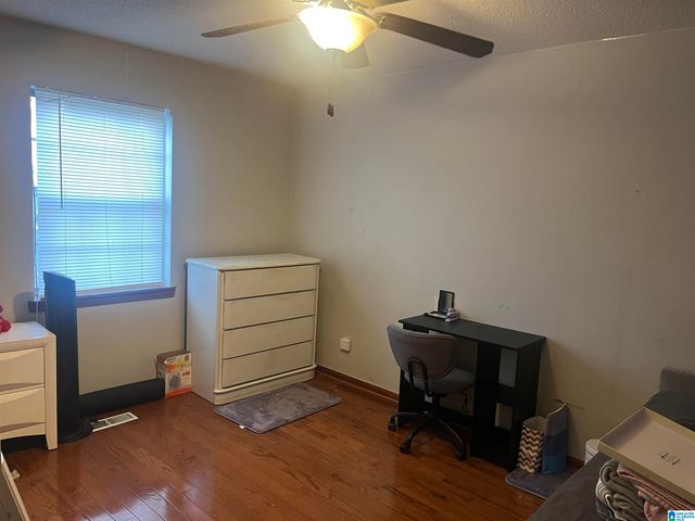 1426 EDGEFIELD LANE, Hueytown, AL 35023