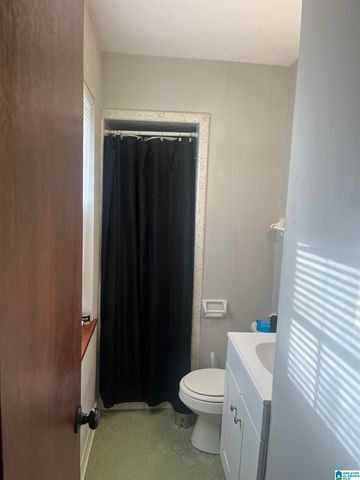 1426 EDGEFIELD LANE, Hueytown, AL 35023