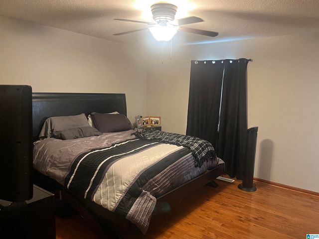 1426 EDGEFIELD LANE, Hueytown, AL 35023