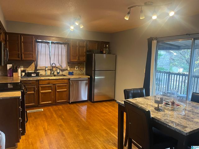 1426 EDGEFIELD LANE, Hueytown, AL 35023