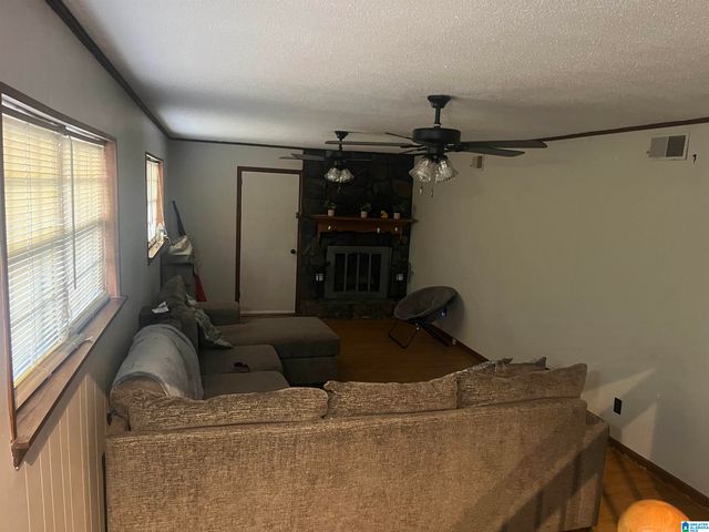 1426 EDGEFIELD LANE, Hueytown, AL 35023