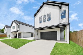 2911 Jones Street, Houston, TX 77026