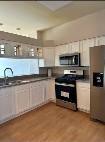 709 Blossom Court 709, Naperville, IL 60540