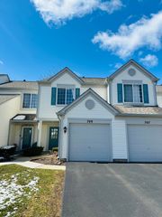 709 Blossom Court 709, Naperville, IL 60540