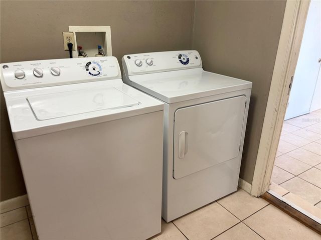 1264 FIELDSTONE AVENUE, Deltona, FL 32725