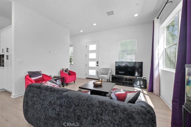 4462 S Forsyth Paseo, Ontario, CA 91762