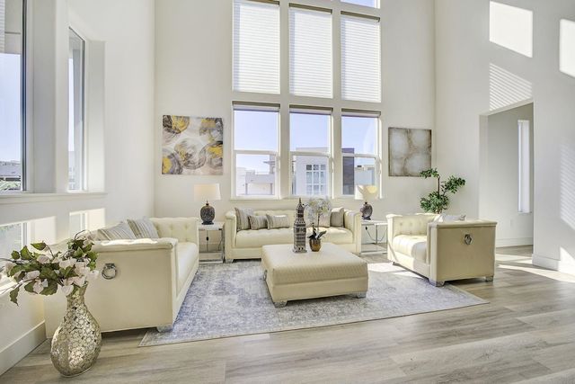 45249 Electric Ter 402, Fremont, CA 94539