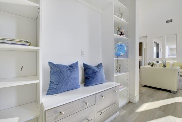 45249 Electric Ter 402, Fremont, CA 94539