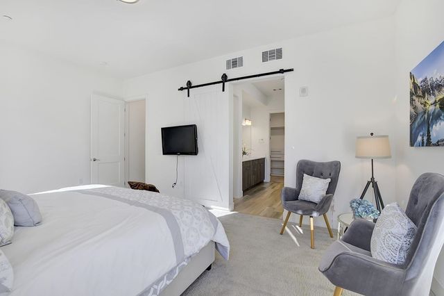 45249 Electric Ter 402, Fremont, CA 94539