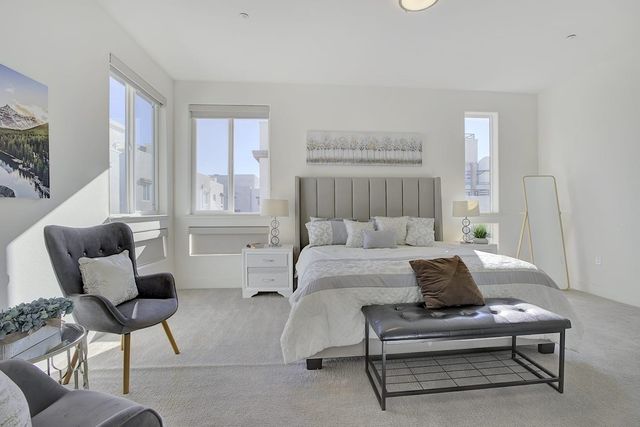 45249 Electric Ter 402, Fremont, CA 94539