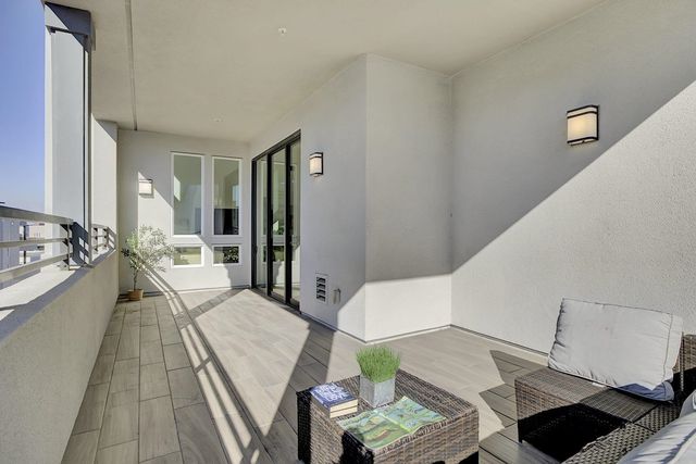 45249 Electric Ter 402, Fremont, CA 94539