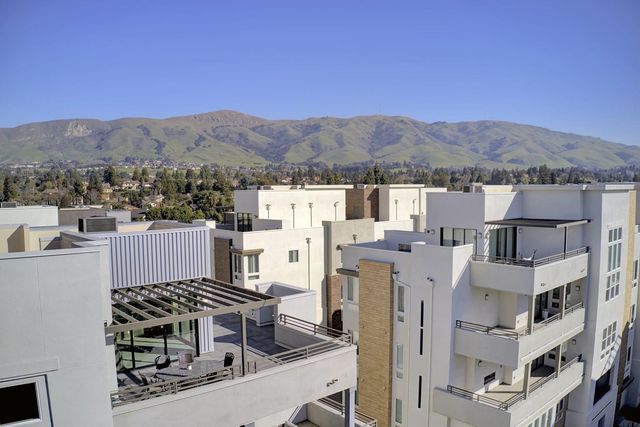 45249 Electric Ter 402, Fremont, CA 94539