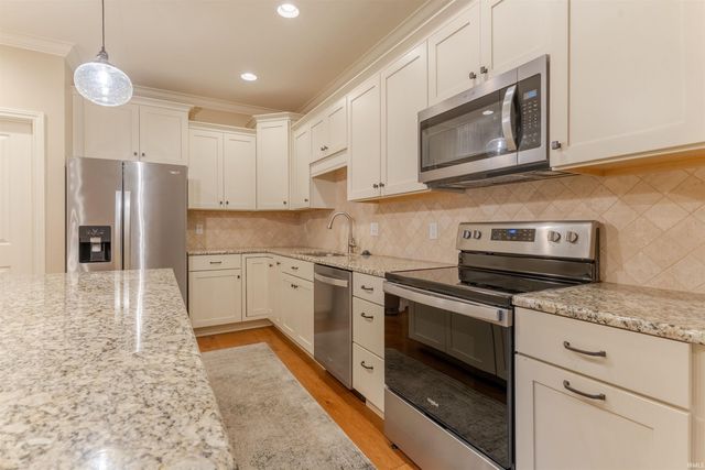 8347 Nolia Lane, Newburgh, IN 47630