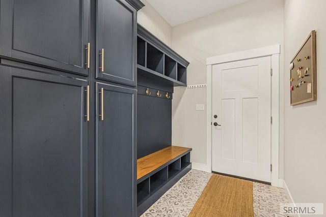 5561 Jolyn Way, Idaho Falls, ID 83404