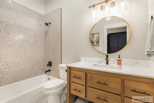 5561 Jolyn Way, Idaho Falls, ID 83404