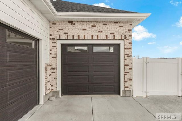 5561 Jolyn Way, Idaho Falls, ID 83404