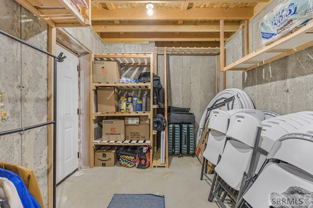 5561 Jolyn Way, Idaho Falls, ID 83404