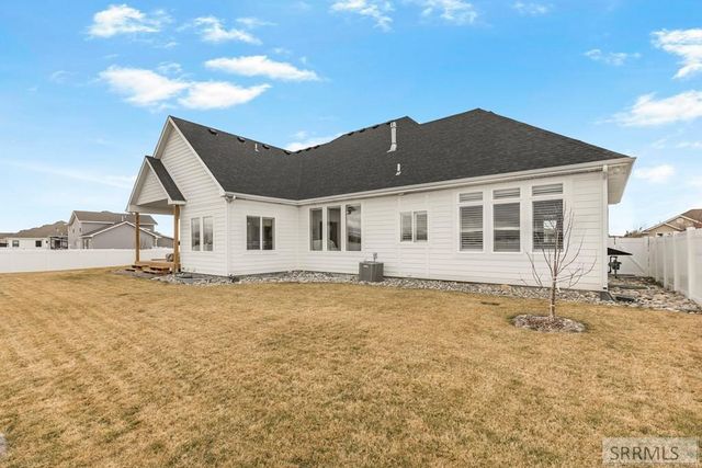 5561 Jolyn Way, Idaho Falls, ID 83404