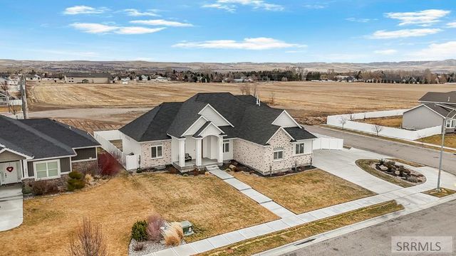 5561 Jolyn Way, Idaho Falls, ID 83404