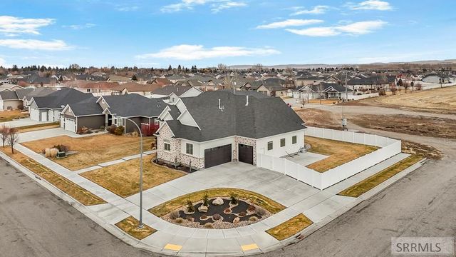 5561 Jolyn Way, Idaho Falls, ID 83404