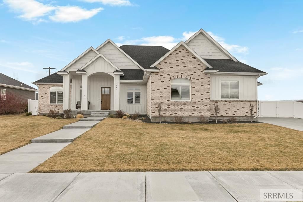 5561 Jolyn Way, Idaho Falls, ID 83404