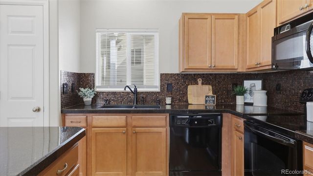 2199 Squawbush Ridge Grove, Colorado Springs, CO 80910