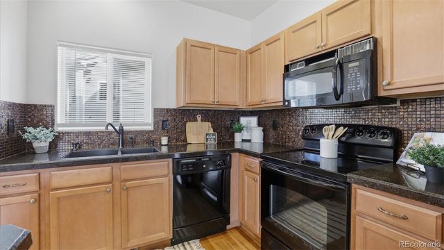 2199 Squawbush Ridge Grove, Colorado Springs, CO 80910