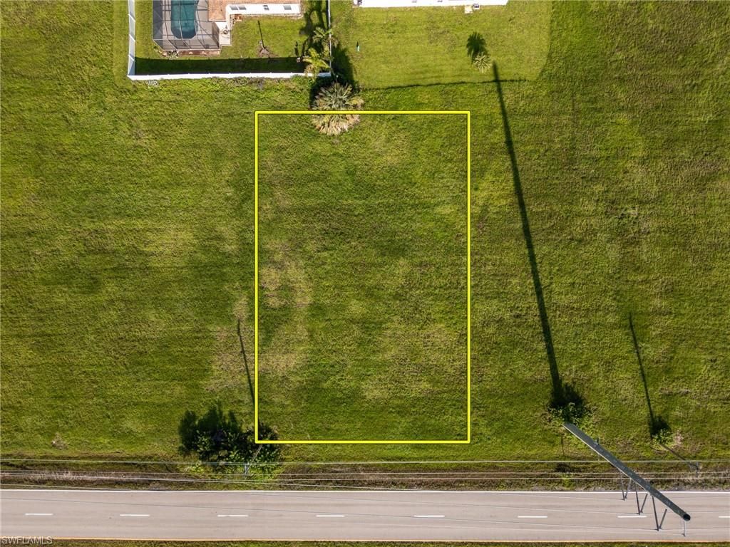 828 El Dorado BLVD N, CAPE CORAL, FL 33993 — photo 2