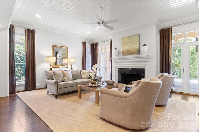 2837 Forest Drive, Charlotte, NC 28211