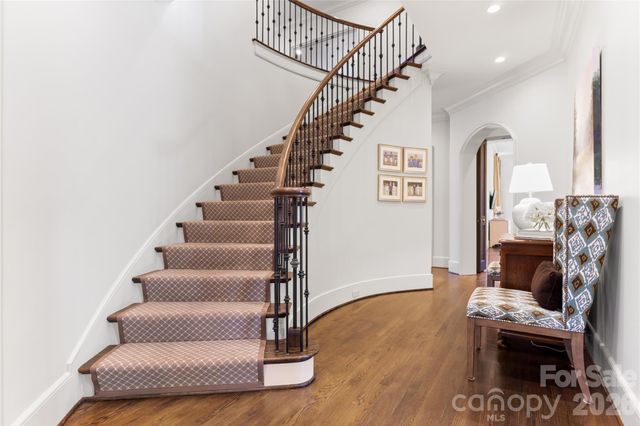 2837 Forest Drive, Charlotte, NC 28211