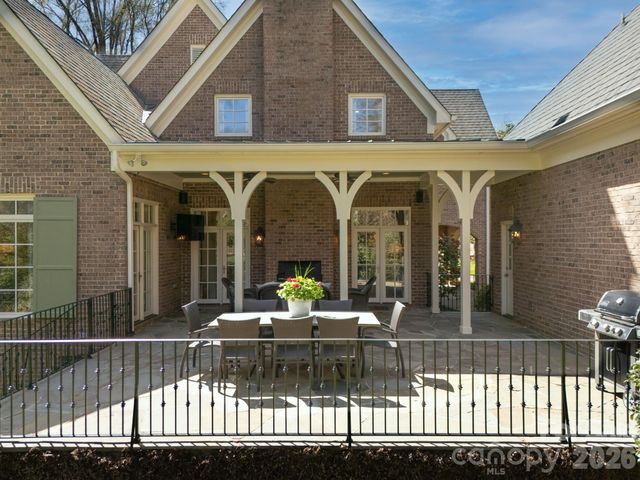 2837 Forest Drive, Charlotte, NC 28211