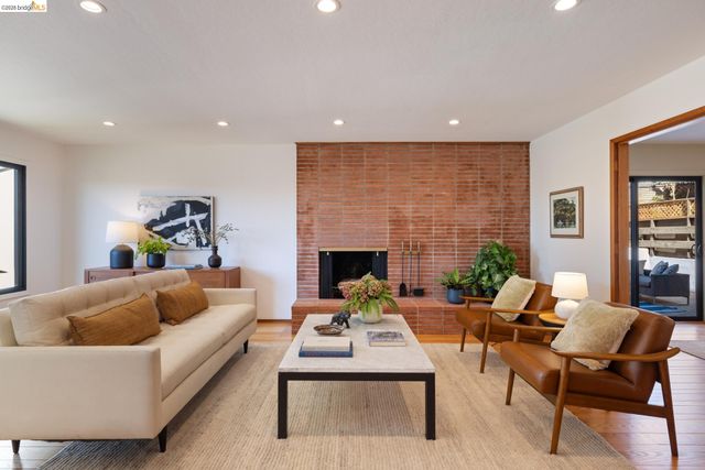 6735 Kenilworth Ave, El Cerrito, CA 94530