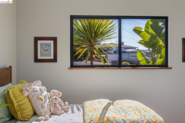 6735 Kenilworth Ave, El Cerrito, CA 94530