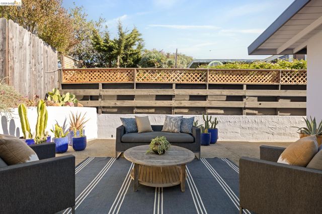 6735 Kenilworth Ave, El Cerrito, CA 94530