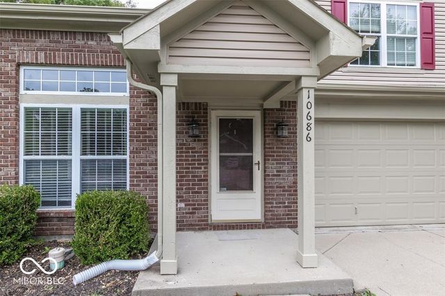 10686 Trailwood Drive, Fishers, IN 46038
