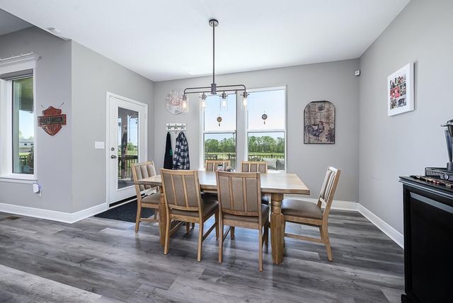 20196 207th Street, Tonganoxie, KS 66086