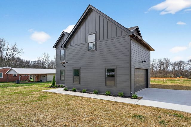 133 Cripps Ln, Smithville, TN 37166