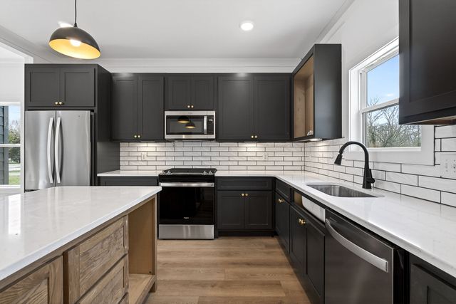 133 Cripps Ln, Smithville, TN 37166