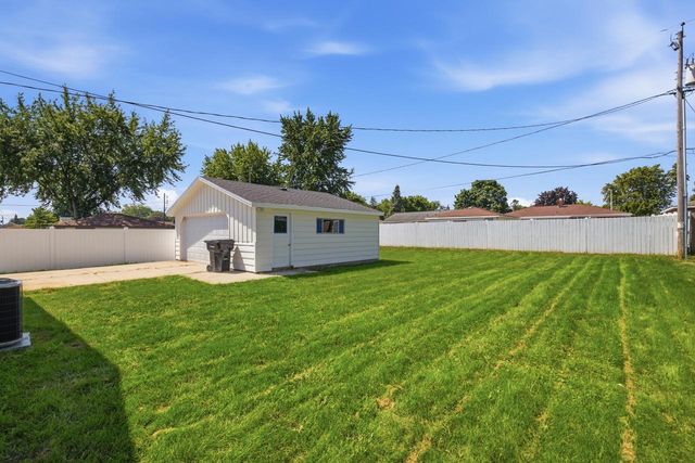 6185 S Merrill AVENUE, Cudahy, WI 53110